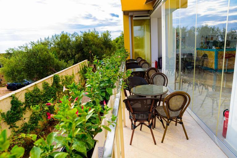 Hotel Orange Dhërmi Extérieur photo