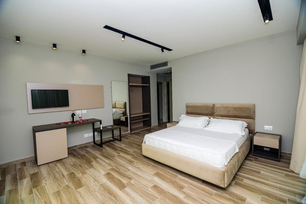 Hotel Orange Dhërmi Extérieur photo