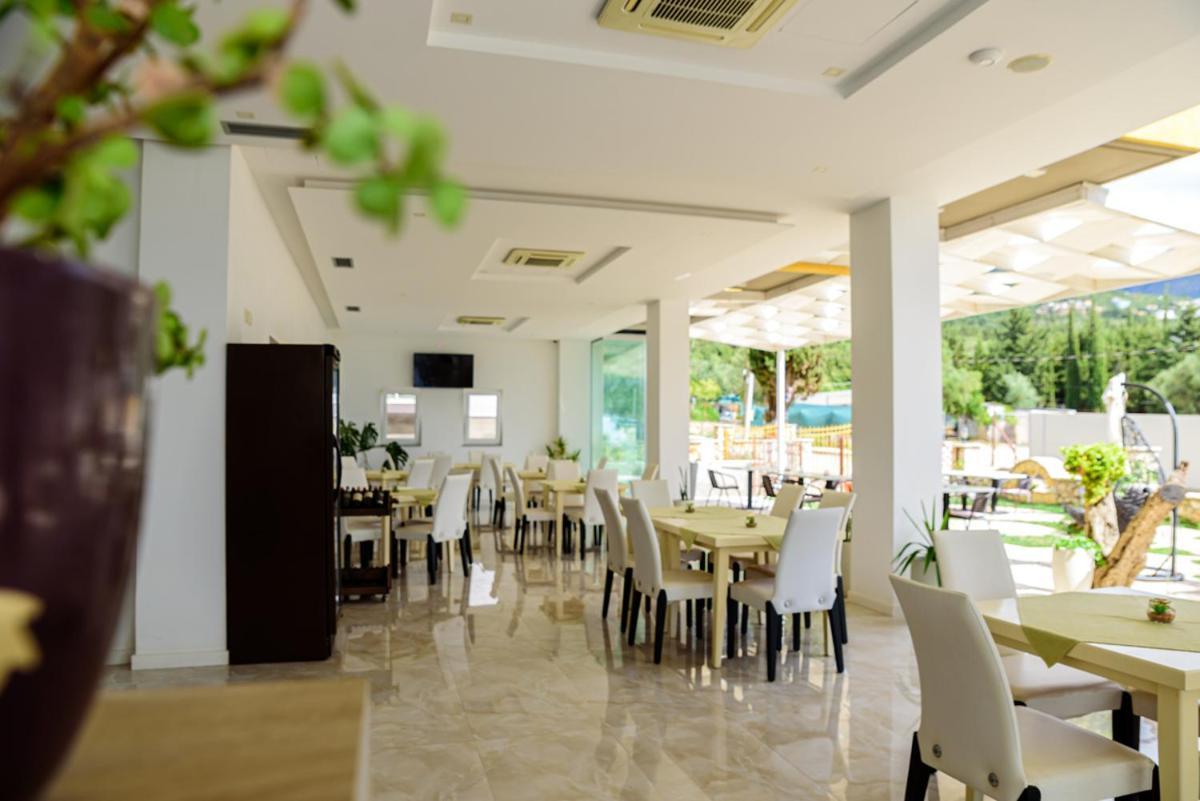 Hotel Orange Dhërmi Extérieur photo